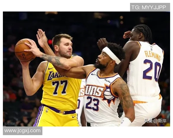 雷霆与湖人季后赛对决回顾:经典时刻与精彩瞬间的交锋 雷霆与湖人季后赛对决回顾:经典时刻与精彩瞬间的交锋